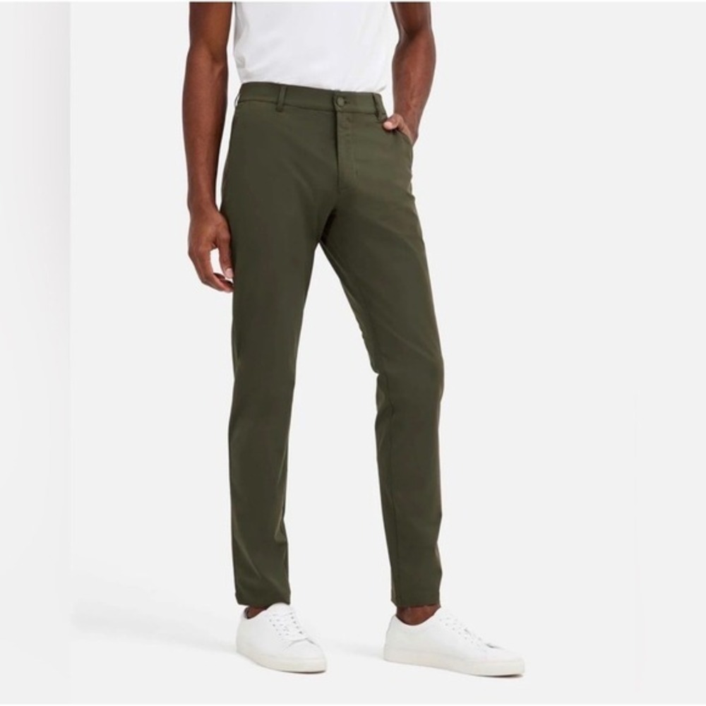 NWT Rhone Resort Pant Slim Mens Sz 40 Survivor Green Italian Stretch Tech Chino